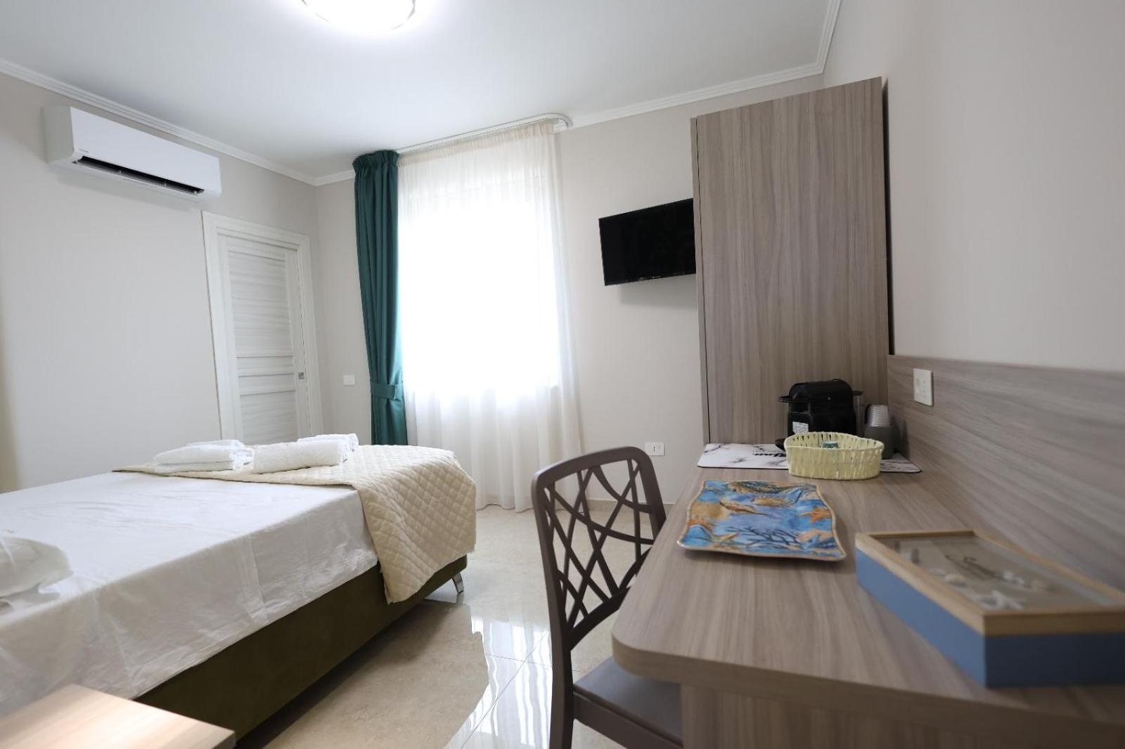 Sara B&B Accommodation Санта-Доменика Экстерьер фото