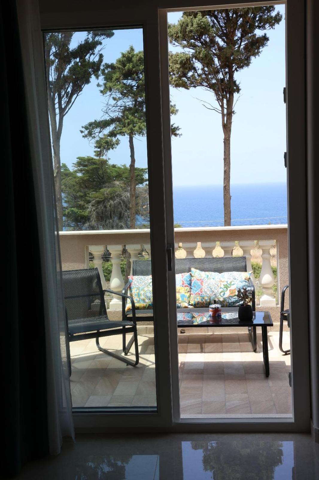 Sara B&B Accommodation Санта-Доменика Экстерьер фото