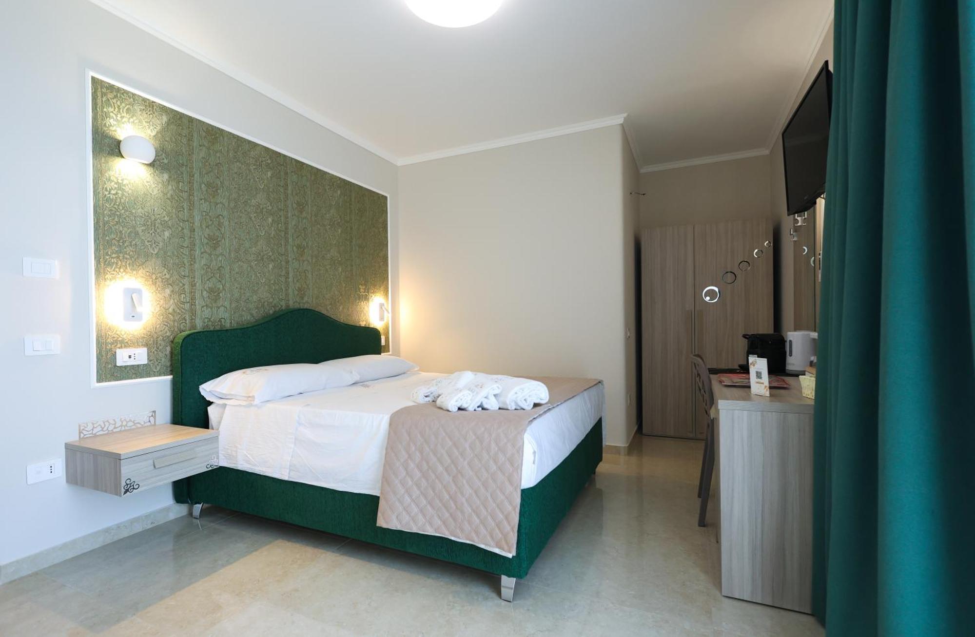 Sara B&B Accommodation Санта-Доменика Экстерьер фото